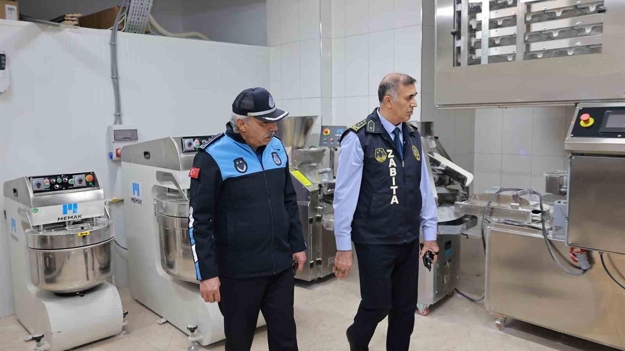 Sultanbeyli'de Fırın ve Pastanelerde Sıkı Denetim Yapılıyor