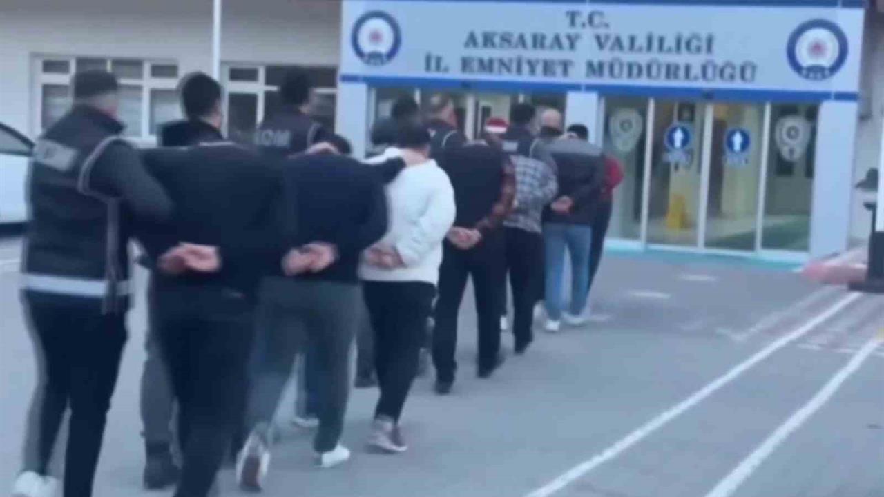 Aksaray'da FETÖ/PDY Operasyonunda 10 Gözaltı ve 1 Tutuklama Yapıldı