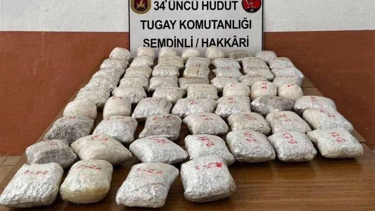 Hakkari Şemdinli'de Yapılan Operasyonda 32 Kilo Uyuşturucu Ele Geçirildi