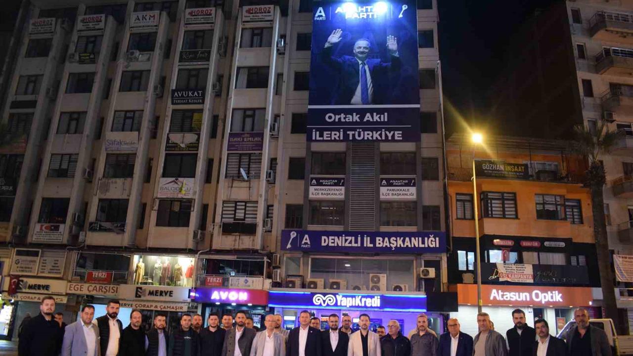 Anahtar Parti Denizli'de Yeni Tabela ile Çalışmalarına Başladı