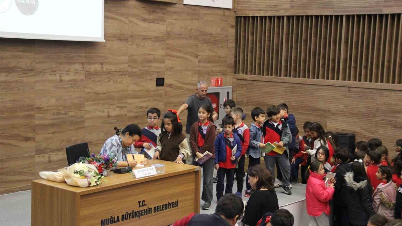 Muğla Büyükşehir Belediyesi, Pelin Güneş ile Minik Okurları Buluşturdu