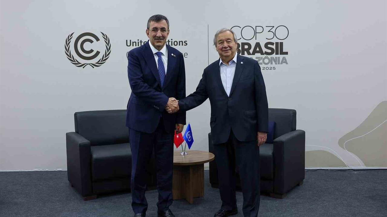 Brezilya Belem'de Cevdet Yılmaz ve Antonio Guterres Görüşme Gerçekleştirdi