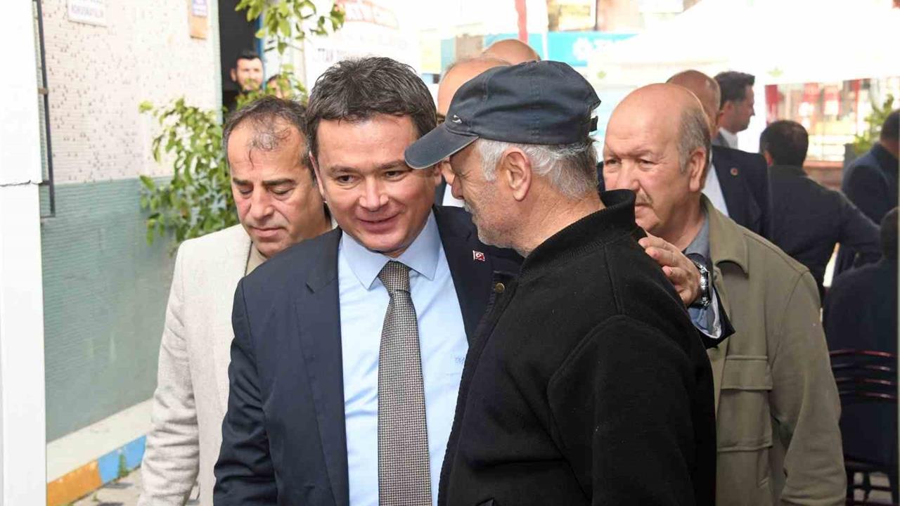 Osmangazi'de Başkan Aydın, Bağlarbaşı Mahallesi'nde Vatandaşlarla Bir Araya Geldi