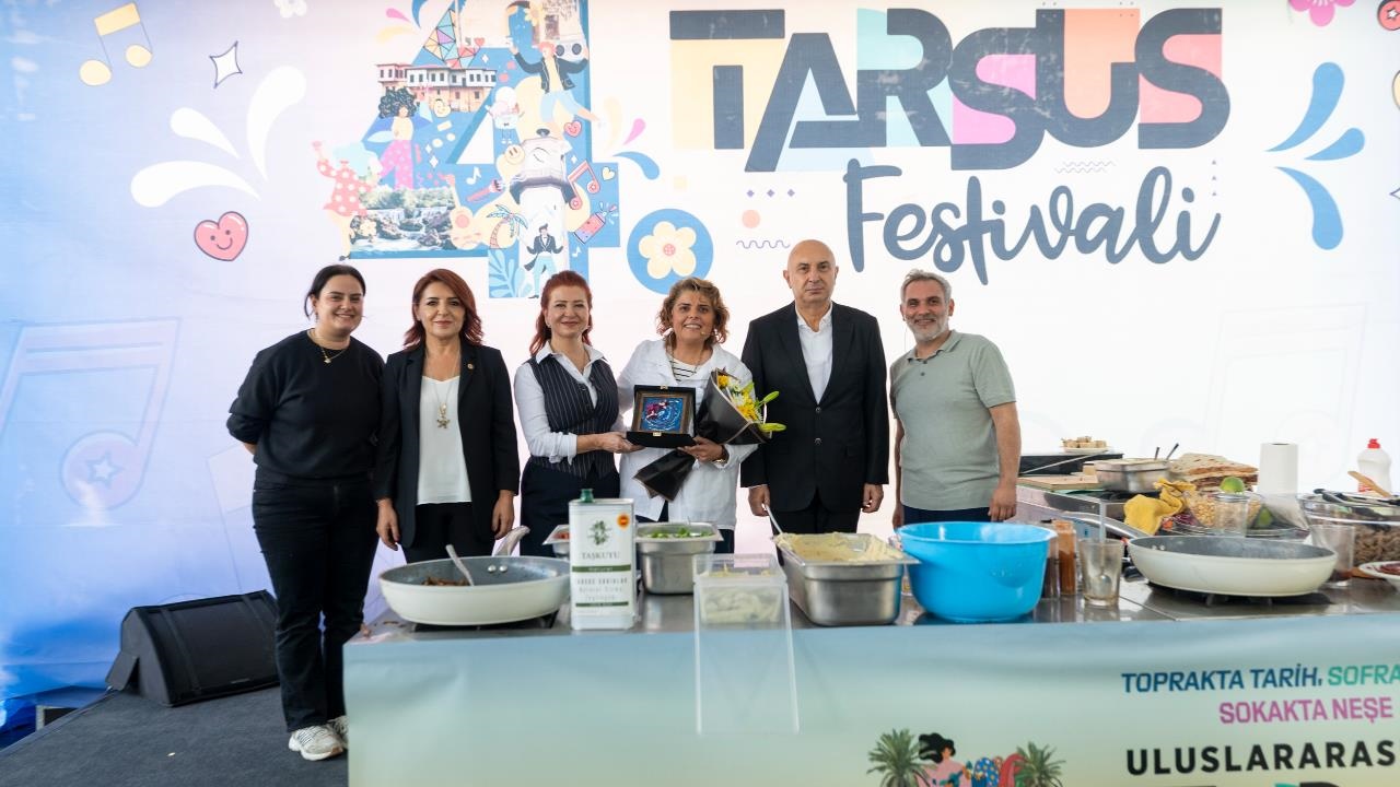Başkan Seçer, 4. Uluslararası Tarsus Festivali’nde Kadim Tatların Yenilikle Buluştuğu ‘gastronomi Show’a Katıldı