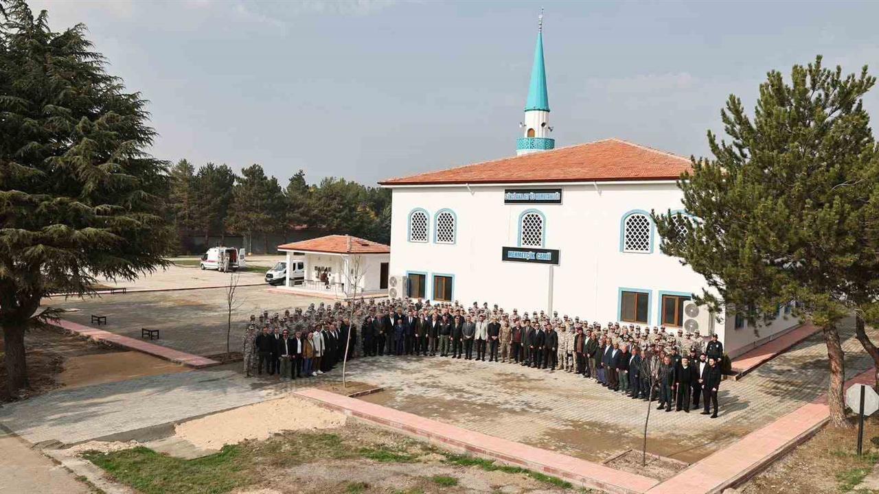 Amasya Merzifon'da 5'inci Ana Jet Üssü'nde Mehmetçik Camii Açıldı