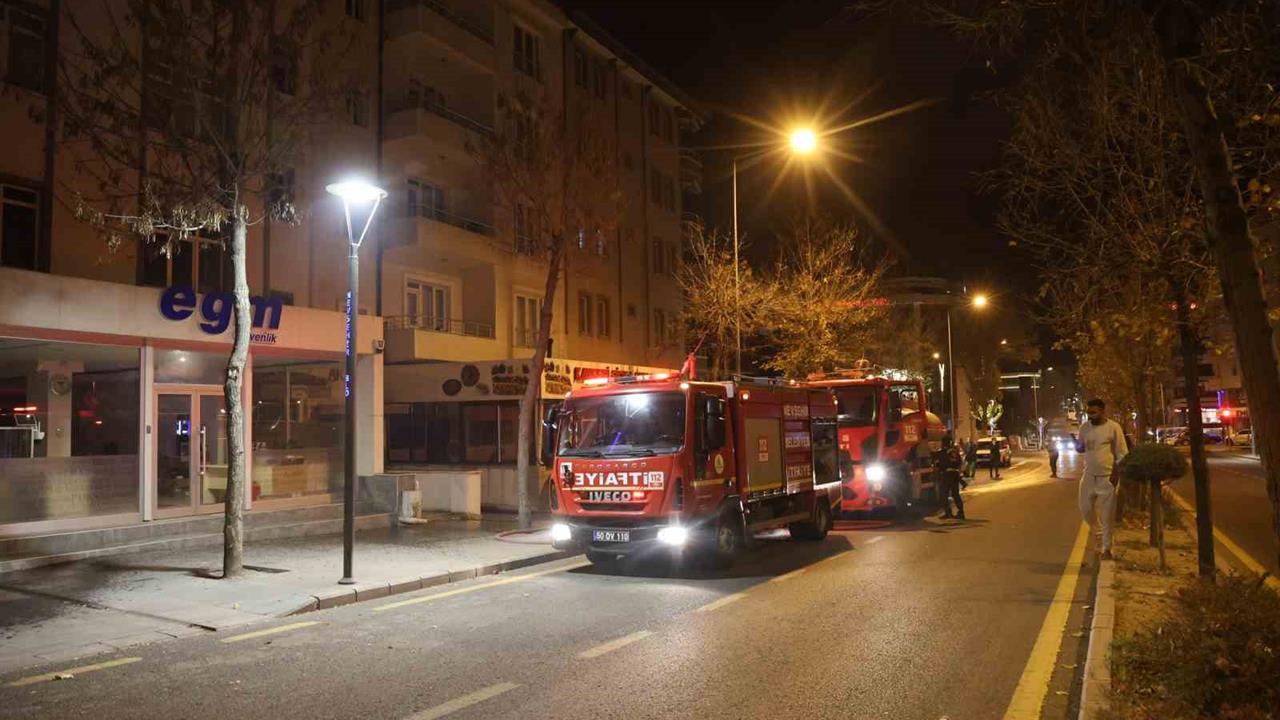 Nevşehir Merkez'de Yangın Sonrası İş Yeri Sahibi ile Kiracı Arasında Kavga Çıktı