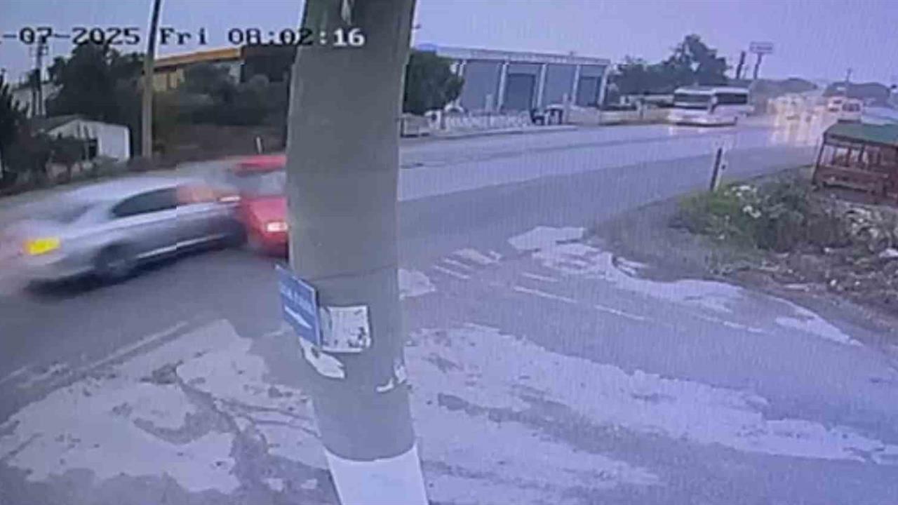 Kemalpaşa'da Meydana Gelen Trafik Kazasında 2 Ölü, 4 Yaralı