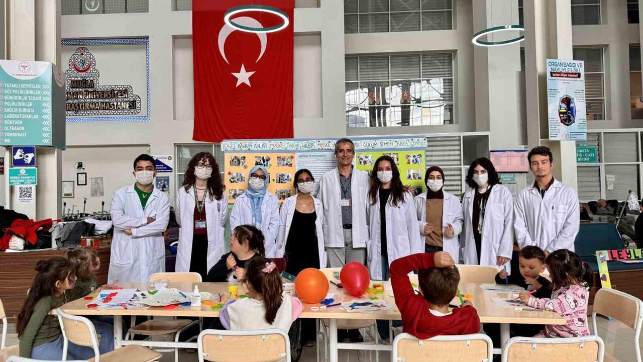 Muğla Sıtkı Koçman Üniversitesi Tıp Fakültesi Öğrencileri Lösemili Çocuklar İçin Etkinlik Düzenledi