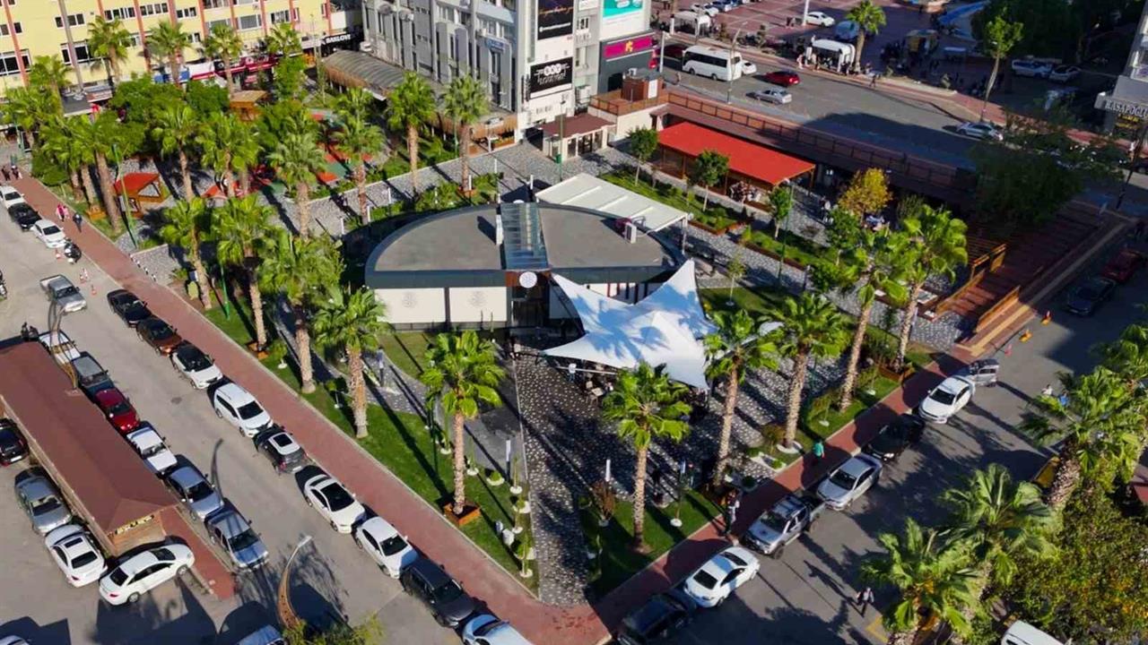 İzmir Aliağa'daki ALBEST Meydan Kafe, Bir Ayda 37 Bin Ziyaretçiyi Ağırladı