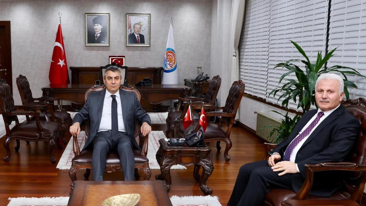 Mersin'den Antalya'ya Atanan Aydın Yığman Vali Toros'u Ziyaret Etti