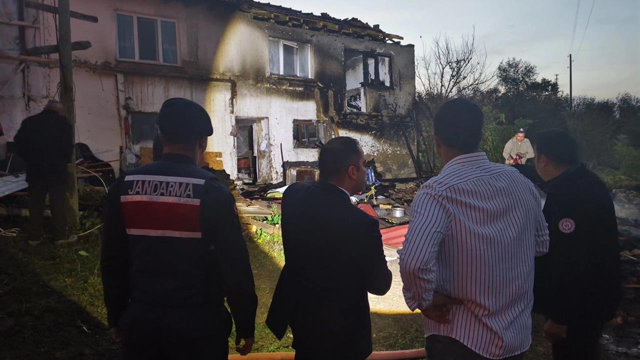 Bilecik Yenipazar Esenköy'de Yangın Kontrol Altına Alındı