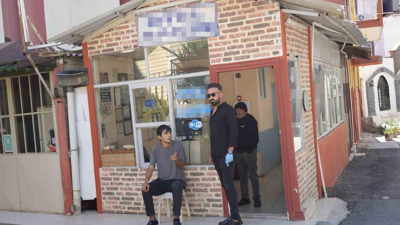 Antalya Muratpaşa'da Pansiyon Odasında 39 Yaşındaki Adam Ölü Bulundu