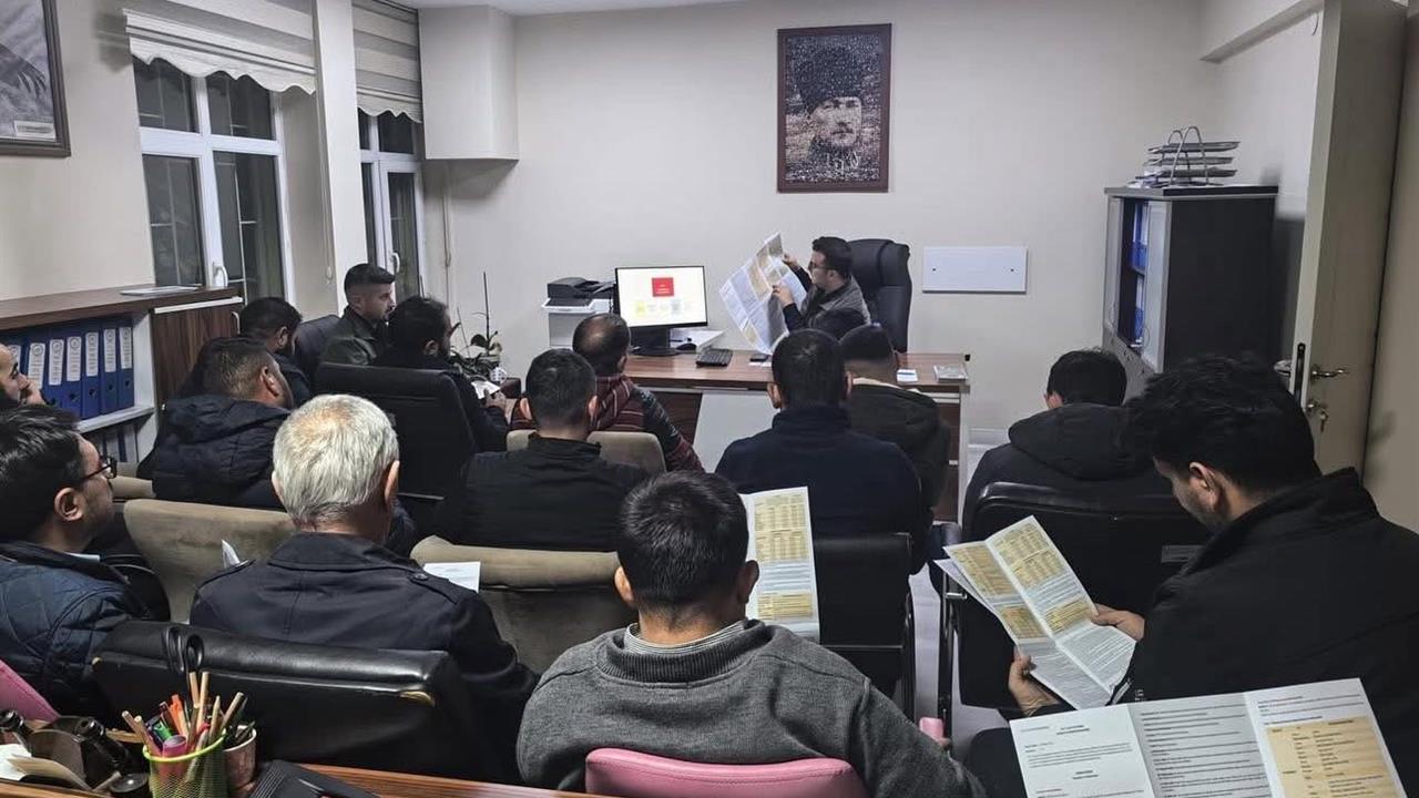 Iğdır Merkez'de Yaban Hayatını Koruma Amaçlı Avcı Eğitimi Verildi