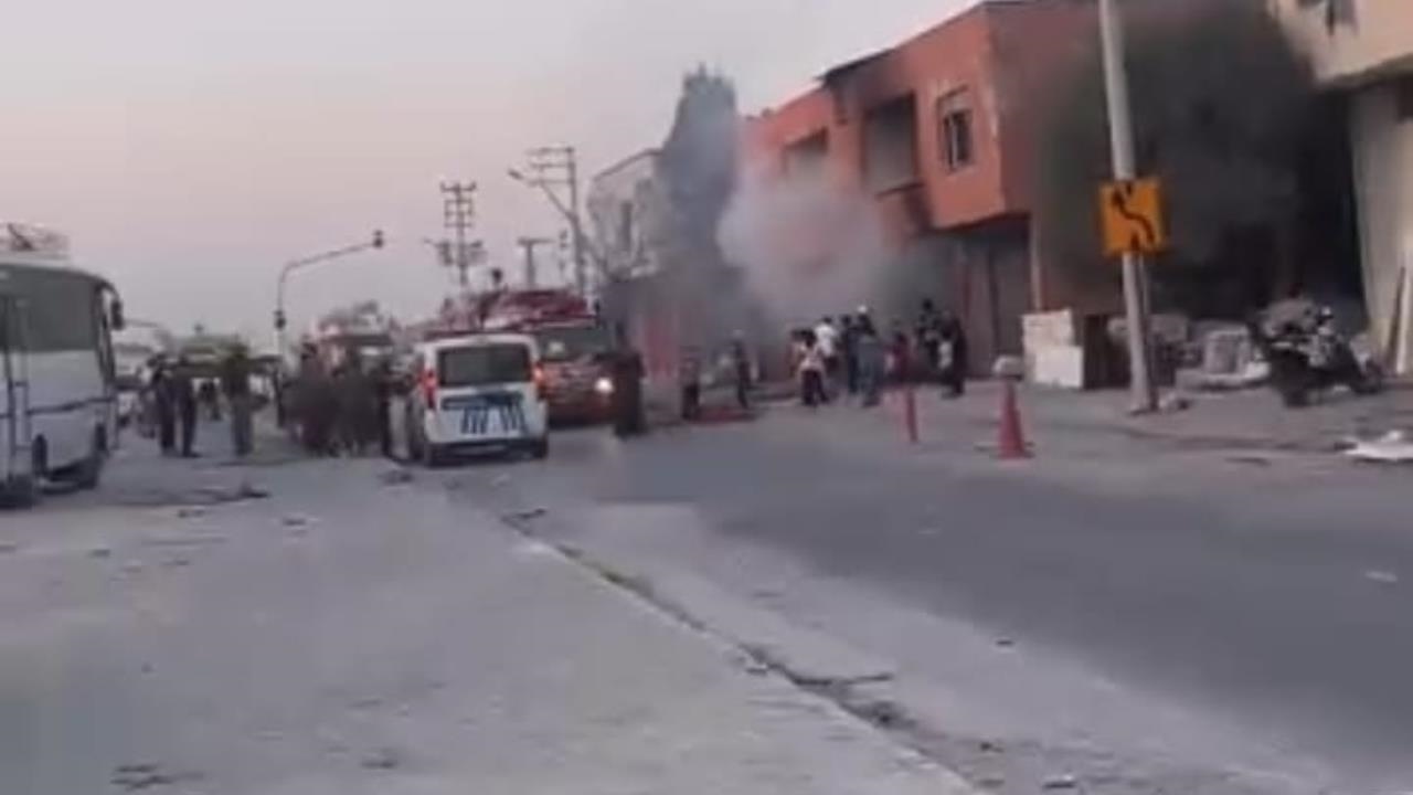 Mersin Akdeniz'de Yangın Çıktı, Can Kaybı Yok