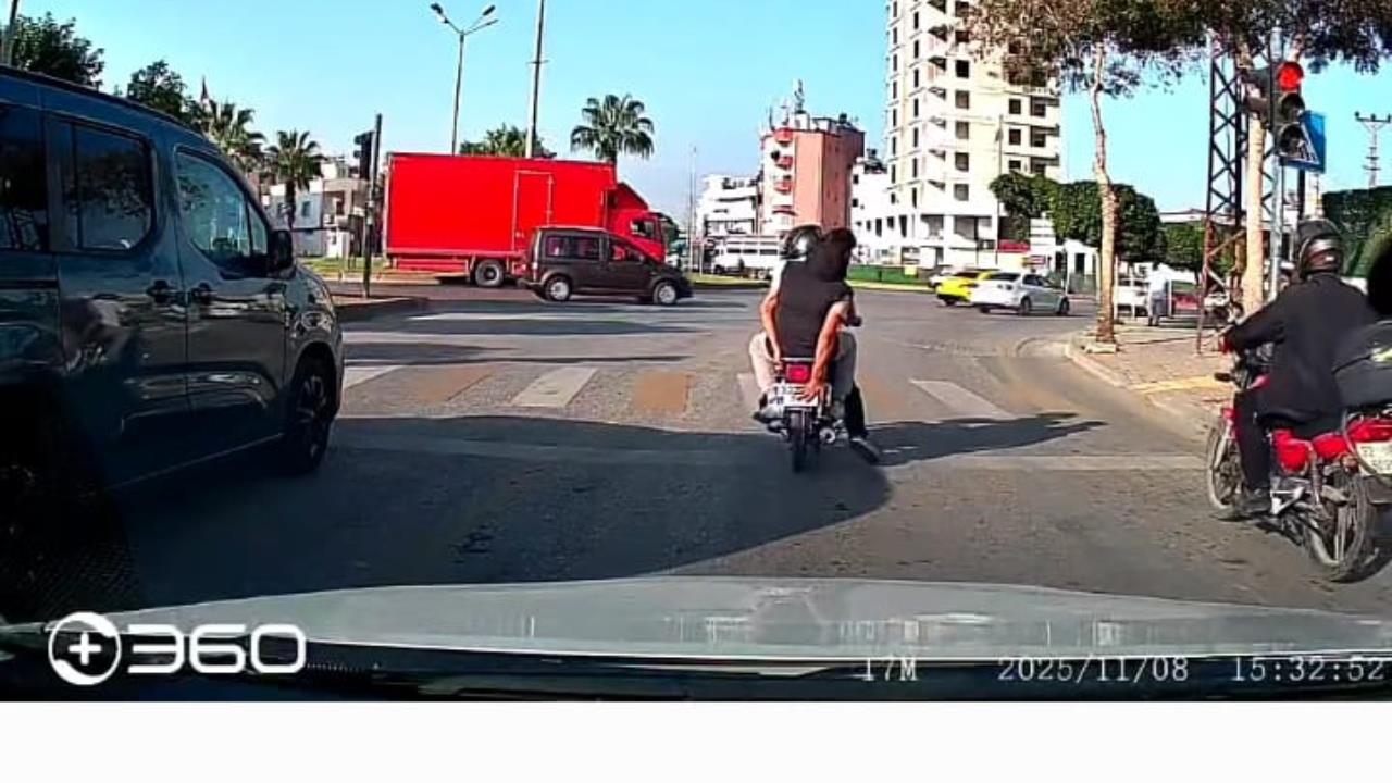 Yenişehir'de Kırmızı Işıkta "görünmez Plaka" Numarası: Kırmızıda Kapattı, Yeşil Yanınca Ortadan Kayboldu!