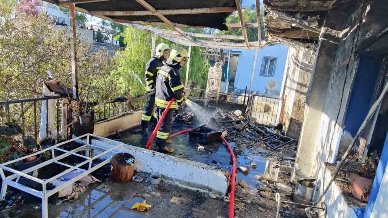 Muğla Bodrum'da Bir Evde Çıkan Yangında Maddi Hasar Oluştu