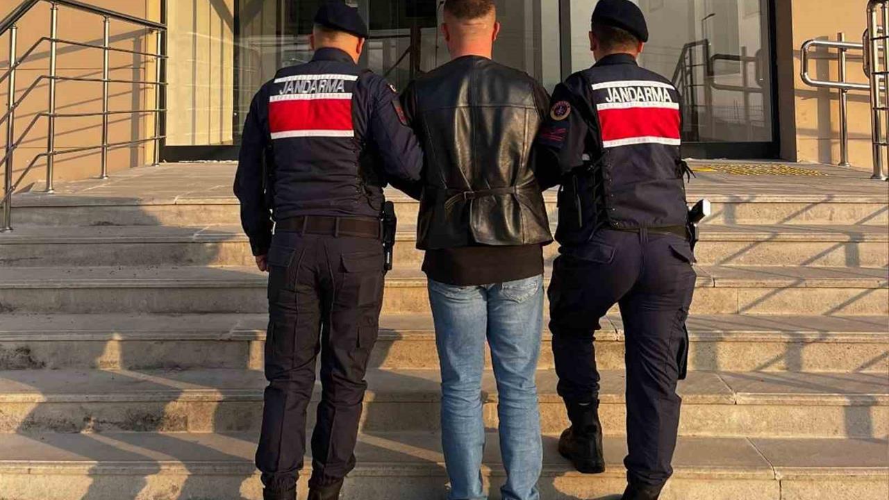 Kırıkkale'de Silahla Tehdit Suçundan Aranan Hükümlü F.K. Gözaltına Alındı