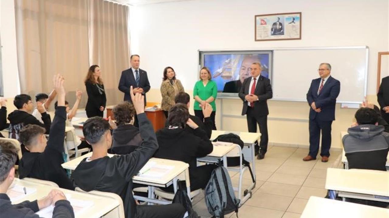 Bozüyük Kaymakamı ve Milli Eğitim Müdürü Okulları Ziyaret Etti