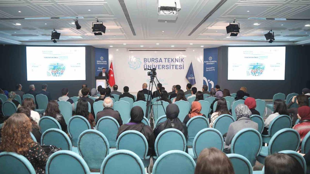 Bursa'da Lise Öğrencileri, Tercihten Önce Üniversiteli Olma Fırsatı Elde Ediyor