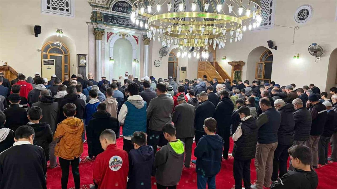 Manisa'da Filistin'e Özgürlük Futbol Turnuvası Devam Ediyor