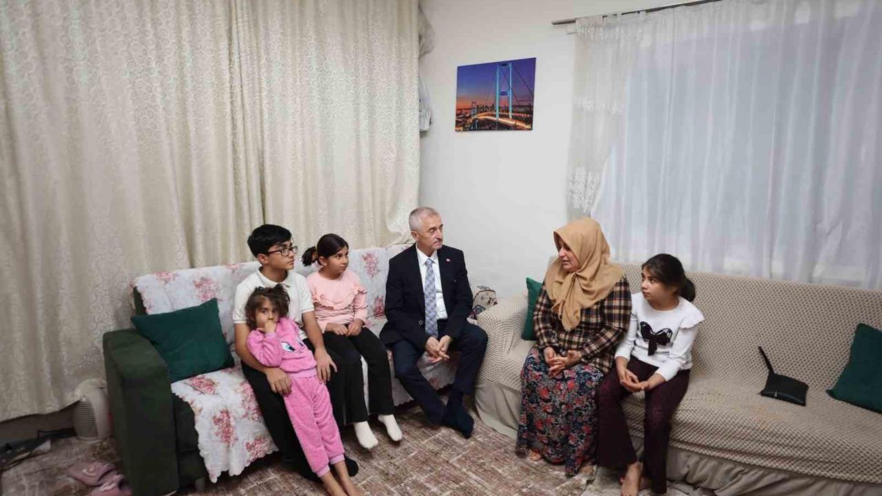 Gaziantep Şahinbey'de Başkan Tahmazoğlu Aile ve Esnaf Ziyaretlerinde Bulundu