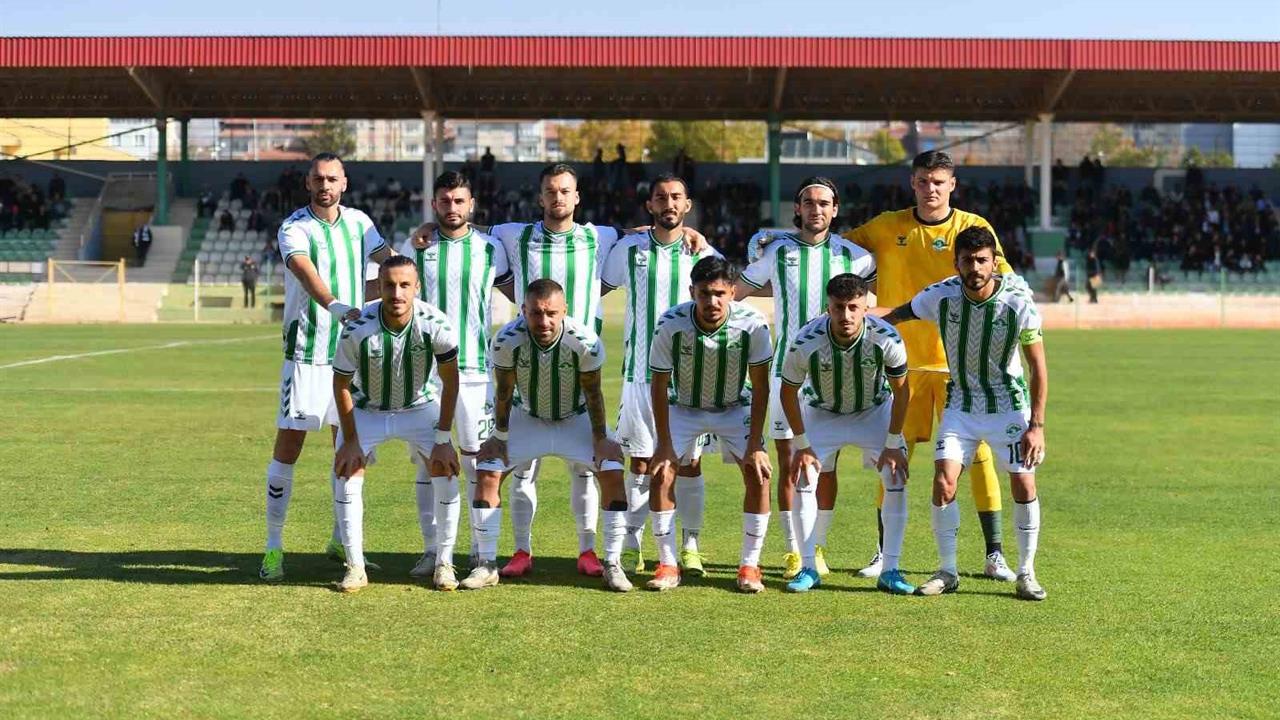 Kırşehir'de Kırşehir FK ve Erciyes 38 FK 1-1 Beraberlik Elde Etti