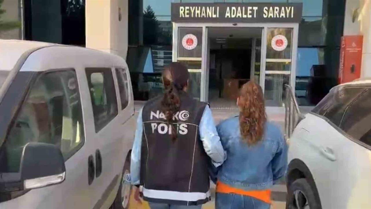 Hatay Reyhanlı'da 22 Yıl Hapis Cezası Olan Kadın Uyuşturucu Satıcısı Yakalandı
