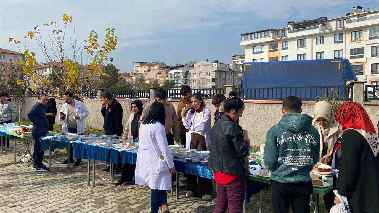 Kütahya Merkez'de Eğitim Projesi ile Filistin'e 45 Bin TL Yardım Yapıldı