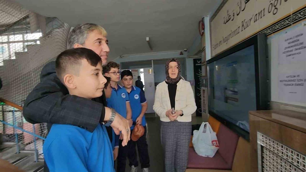 Kütahya Merkez'de İmam Hatip Lisesi Öğrencilerinin Proje Çalışmaları Gerçekleşti