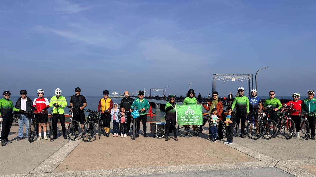 Samsun'da "Pedalla Kitap Götürüyoruz" Kampanyasında 500 Kitap Toplandı