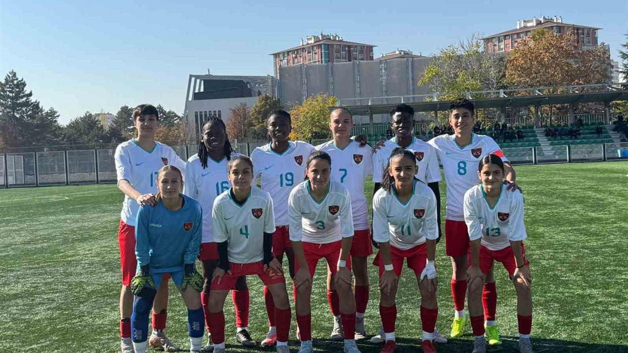 Kayseri Kadın FK, Ligdeki Üçüncü Maçında Şırnak Kadın FK'yi 3-0 Yenerek Liderliğini Sürdürdü