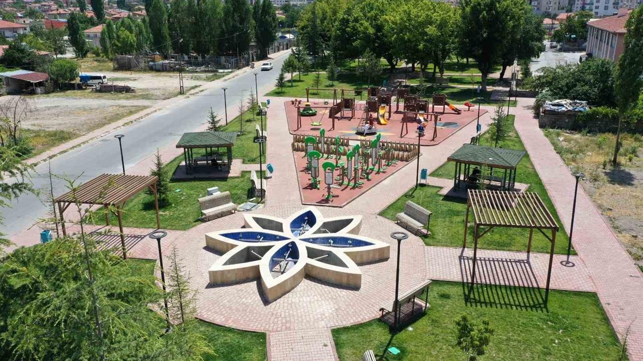 Kocasinan Kayseri'de Yeşil Alan Miktarı 17,60 Metrekareye Ulaştı