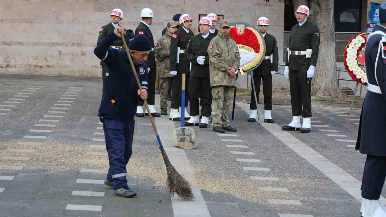 Amasya'da 10 Kasım Töreni Öncesi Buğdaylar Temizlendi