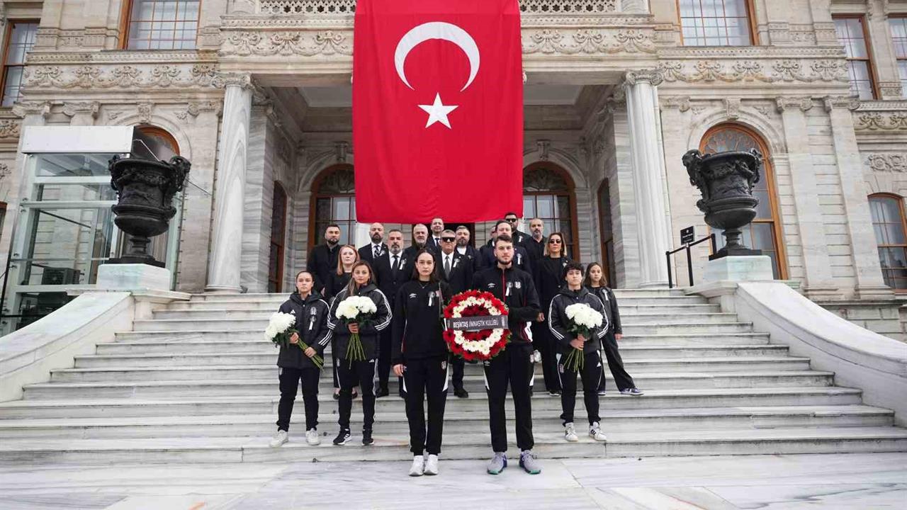 Beşiktaş'ta Gazi Mustafa Kemal Atatürk'ü Anma Töreni Gerçekleştirildi