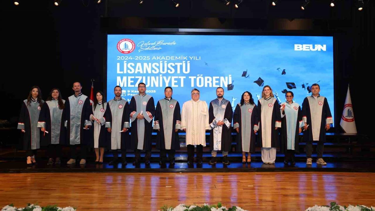 Zonguldak Bülent Ecevit Üniversitesi 2024-2025 Mezuniyet Töreni Coşkuyla Gerçekleşti