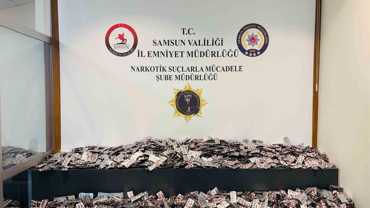 Samsun İlkadım'da Yapılan Operasyonda 49 Bin Uyuşturucu Hap Ele Geçirildi