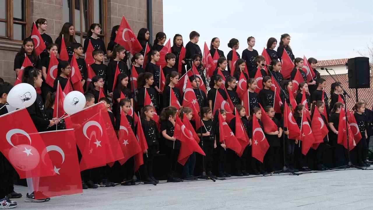 Büyükçekmece'de Gazi Mustafa Kemal Atatürk'ün Anma Etkinlikleri Düzenlendi