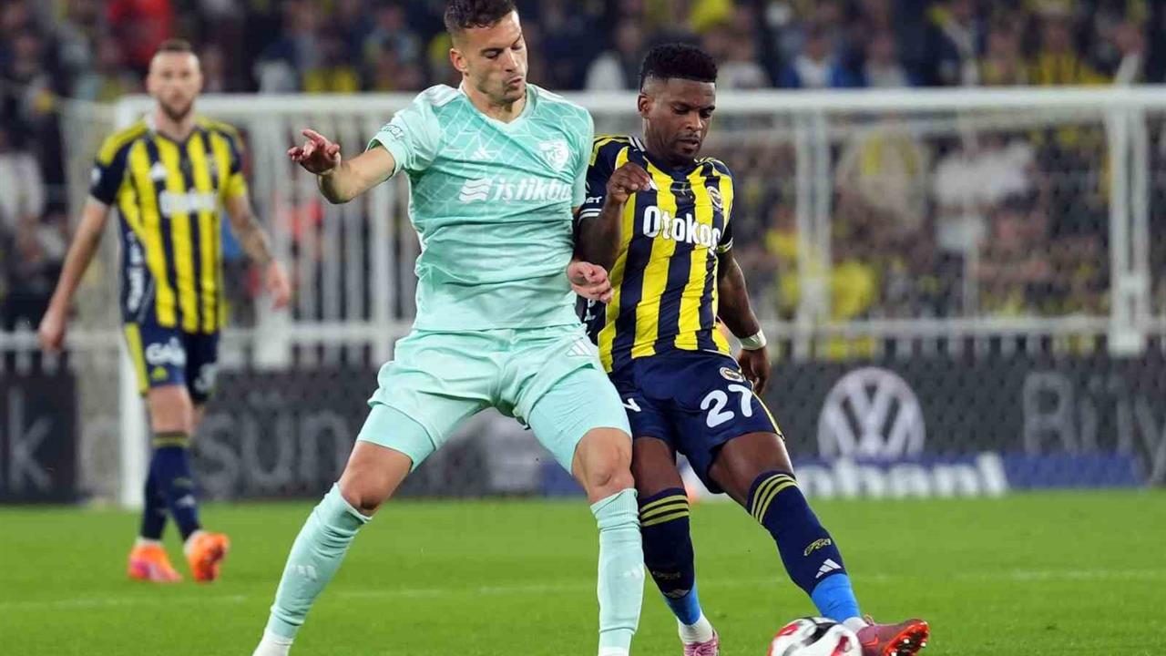 Kayserispor, Süper Lig'de Fenerbahçe'ye 4-2 Yenilerek Beşinci Mağlubiyetini Aldı