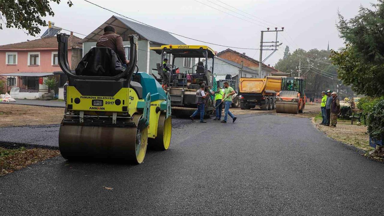 Pamukova'da 6 Farklı Güzergahın Yolları Yenilendi