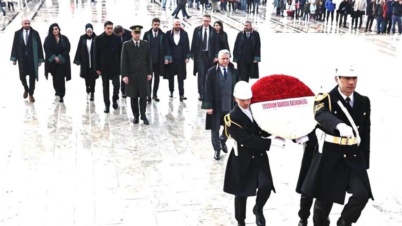 Erzurum Barosu Anıtkabir'i Ziyaret Ederek Cumhuriyet Değerlerine Bağlılık Vurgusu Yaptı