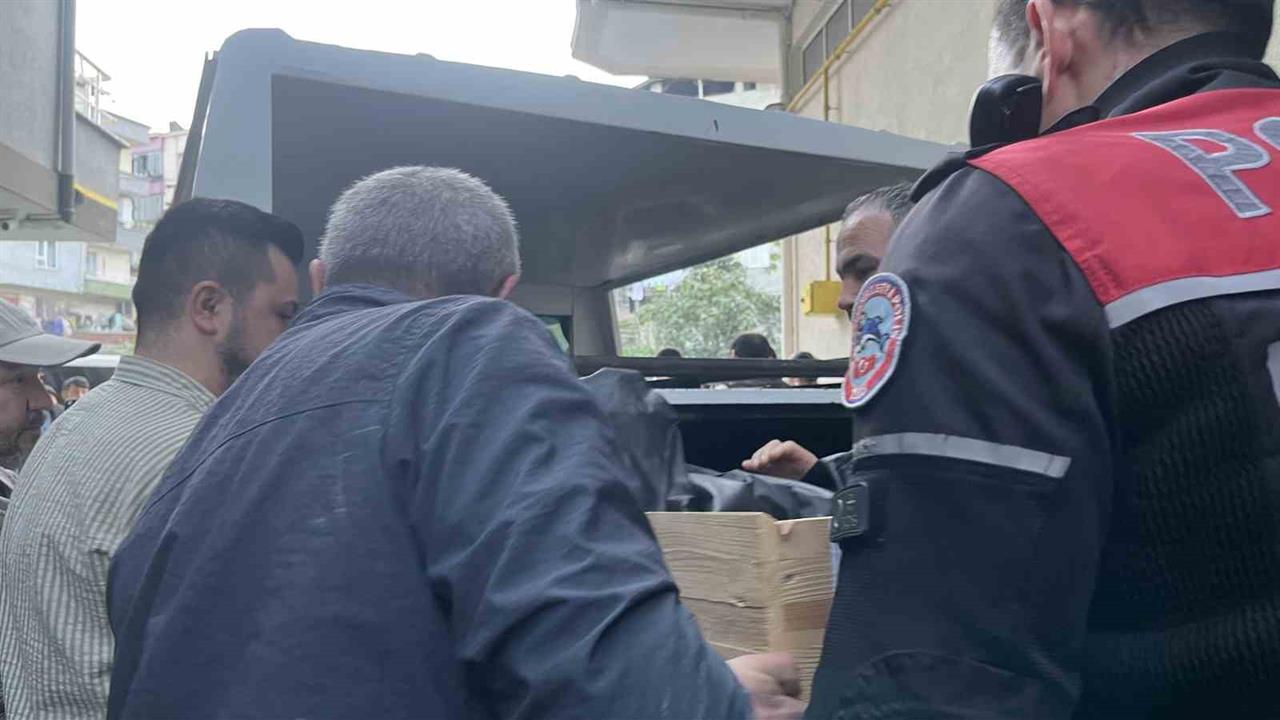 Ordu Ünye'de Bir Kişinin Evinde Cansız Bedeni Bulundu