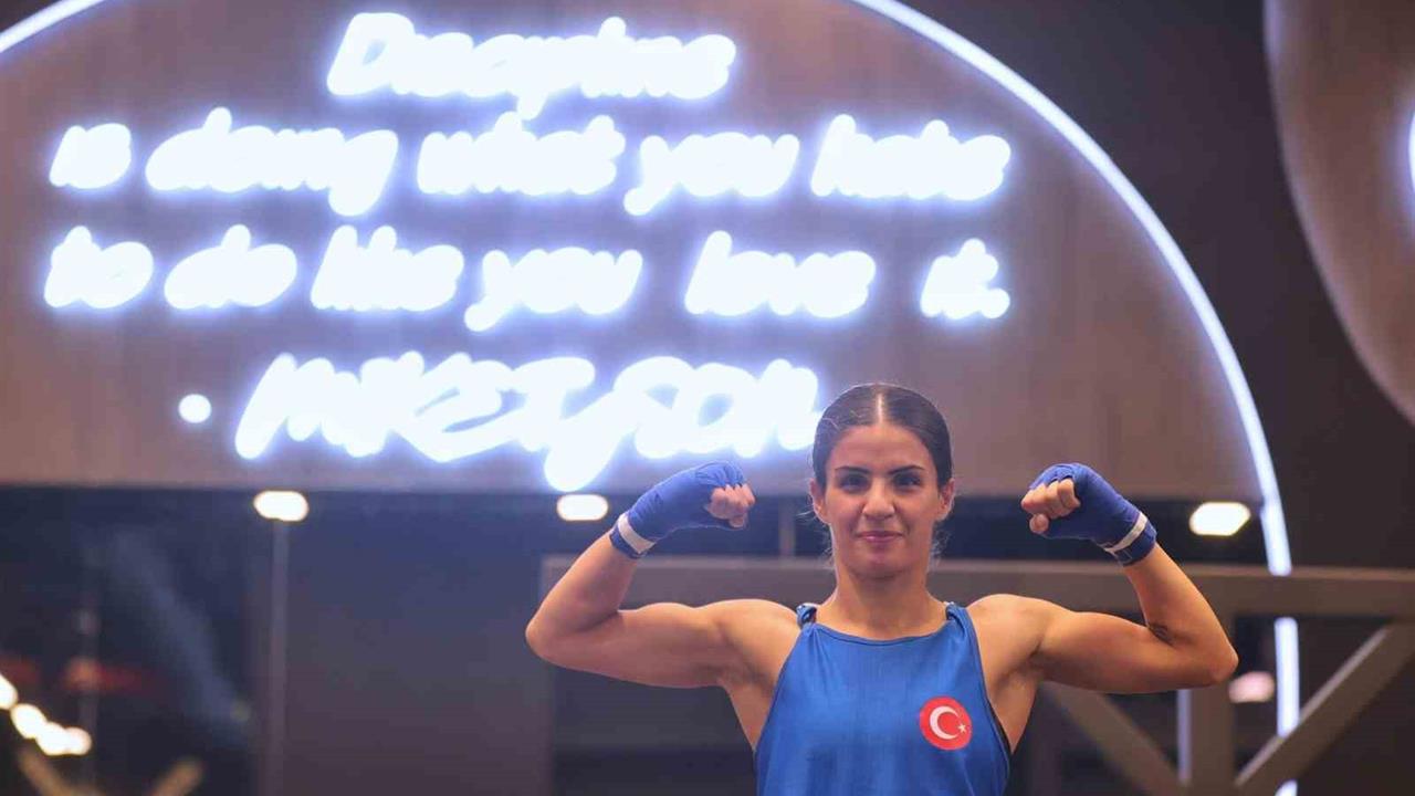 Van'da Boks Sporcusu Evin Erginoğuz, İslami Dayanışma Oyunları'nda Altın Madalya Elde Etti