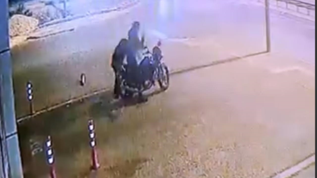 Gece Mersin Mezitli’de Motosikletli Kavga