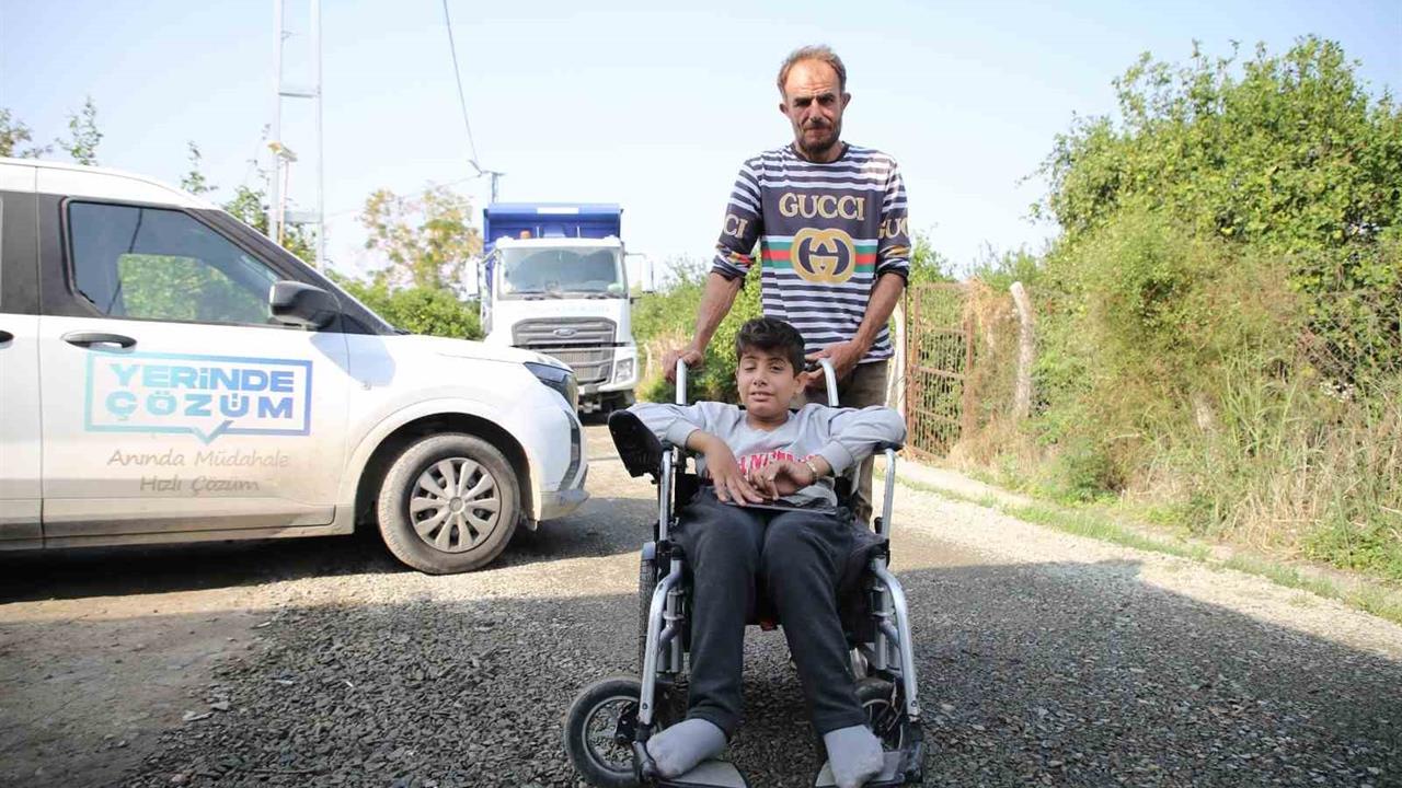 Hatay'da Hacı Ahmetli Mahallesi'nde Tekerlekli Sandalye ile Ulaşım Kolaylaştı