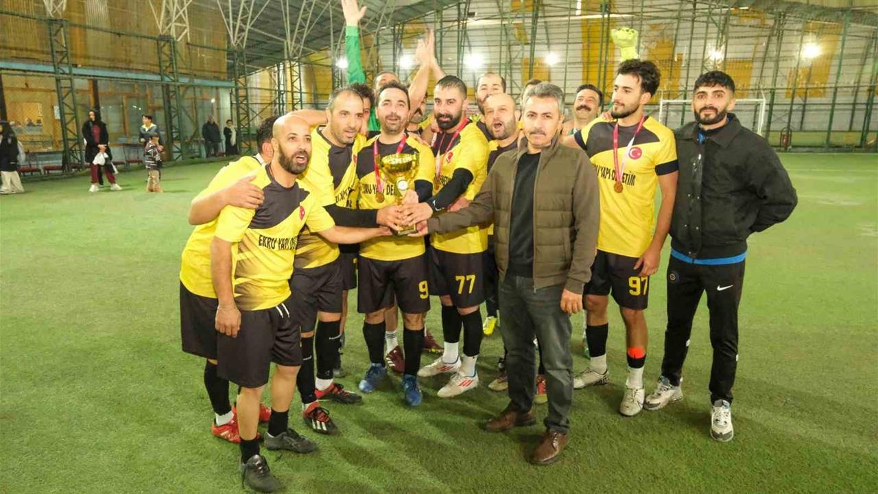 Erzincan Belediyesi Birimler Arası Halı Saha Turnuvası Sona Erdi ve Dereceler Açıklandı