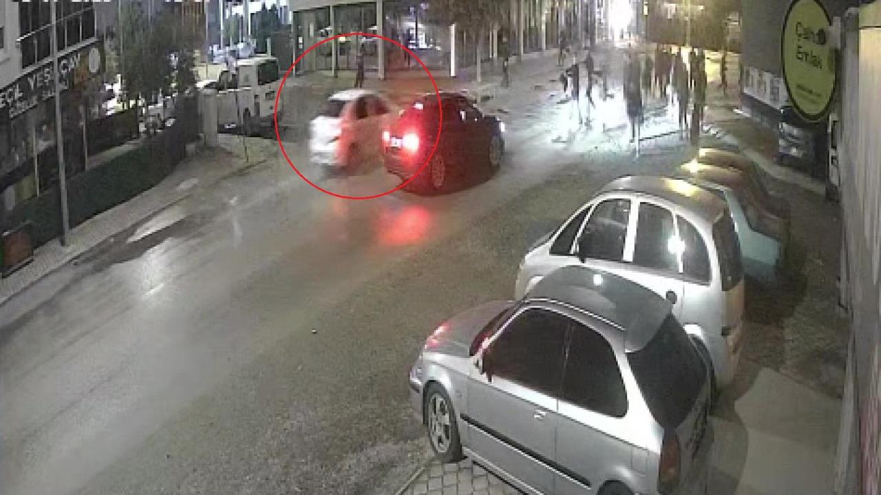 Antalya'da Uyuşturucu Denetimi Sırasında Bekçilerin İhtarına Uymayan Sürücü Durduruldu