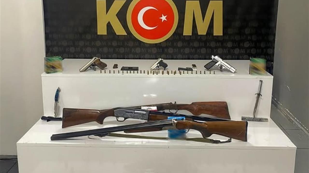 Isparta'da KOM Ekipleri Yasa Dışı Silah ve Mühimmat Ele Geçirdi