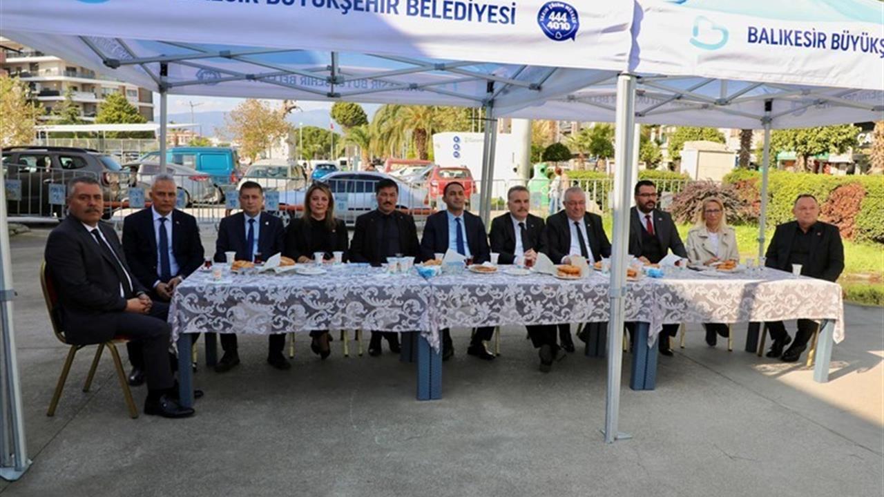 Balıkesir Edremit'te Şehit Polis Abdulkadir Güngör İçin Anma Töreni Düzenlendi