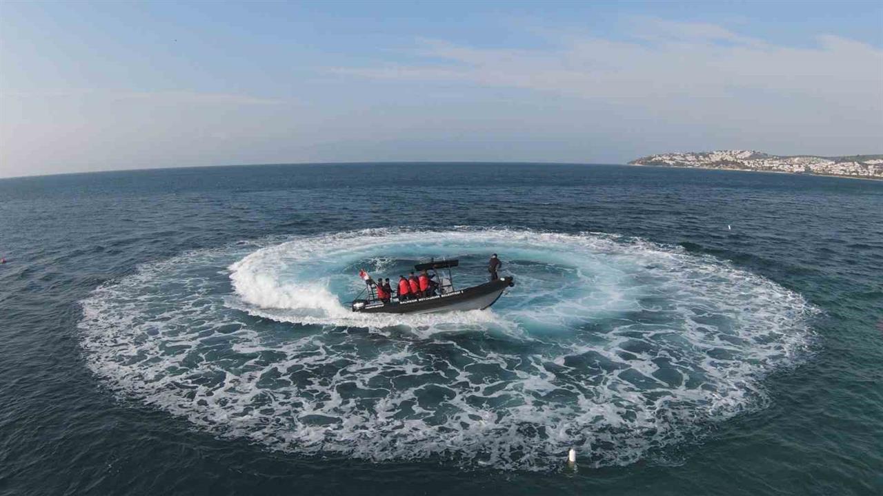 Balıkesir'de İtfaiye Erleri Su Altı ve Üstü Eğitimleriyle Gelişiyor
