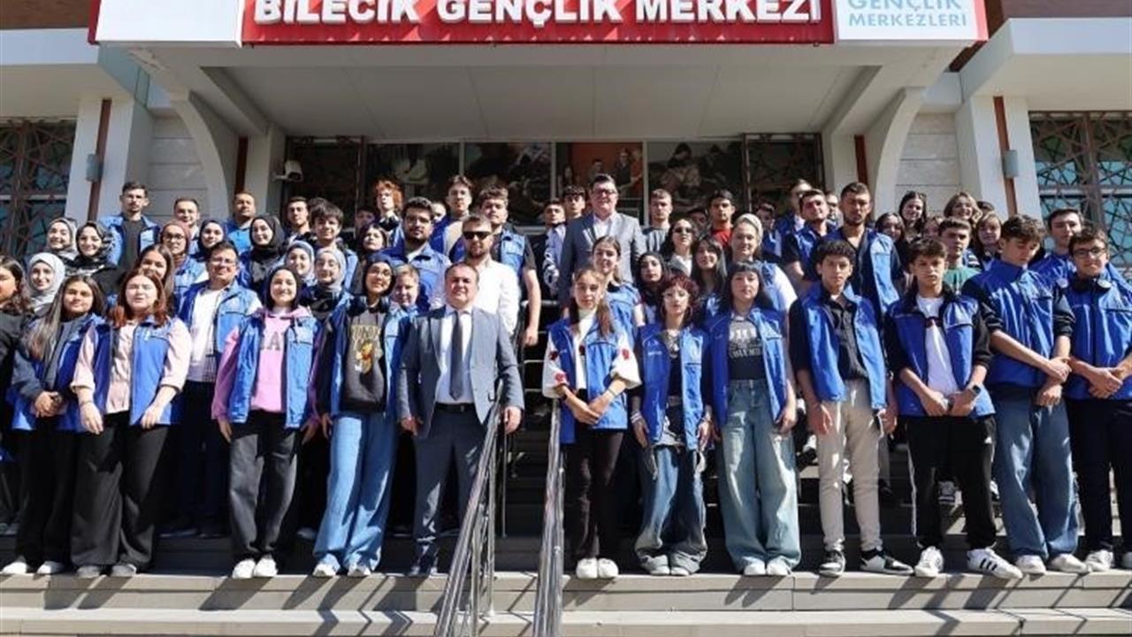 Bilecik’te "Gençler Bakanlığında" Projesi Kapsamında 90 Öğrenci Ankara'ya Uğurlandı